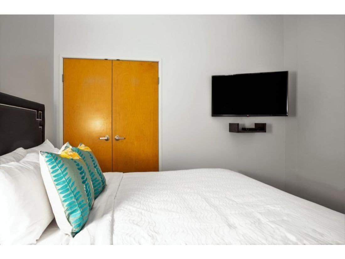 Beautiful 2Br 2Ba In The Block By Cozysuites Indianapolis Eksteriør billede